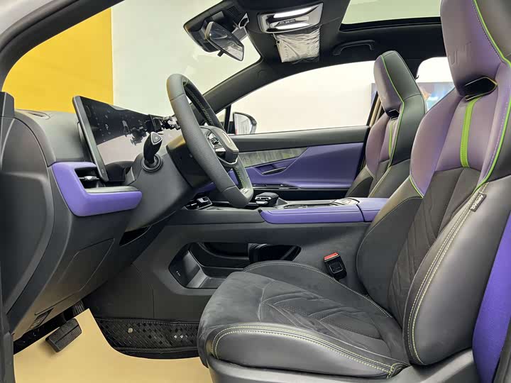 Changan UNI-T 2023 1.5 T Premium — фото 5