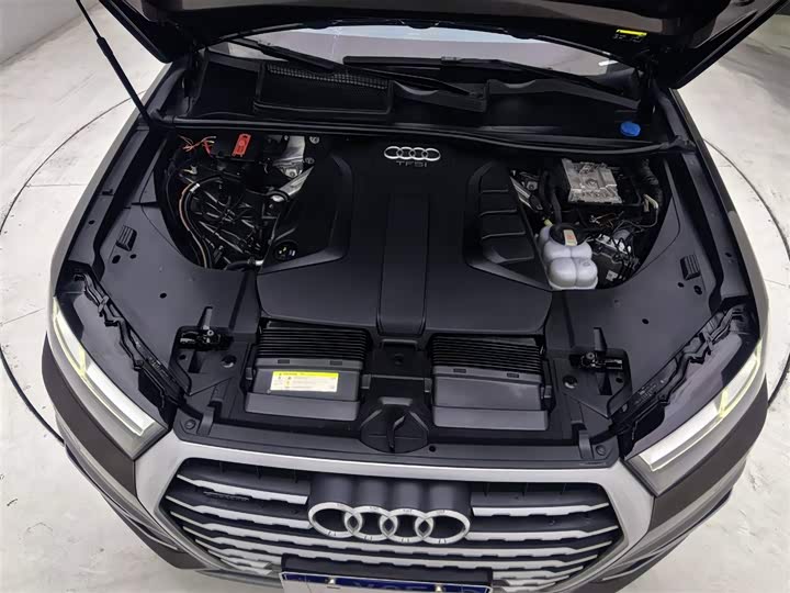 Audi Q7 2018 40 TFSI Comfort — фото 9