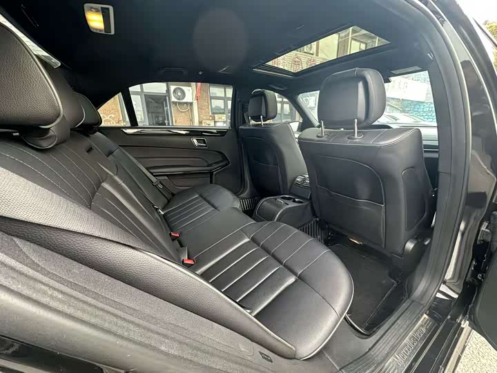Mercedes-Benz E-Class рестайлинг E 200 L — фото 7
