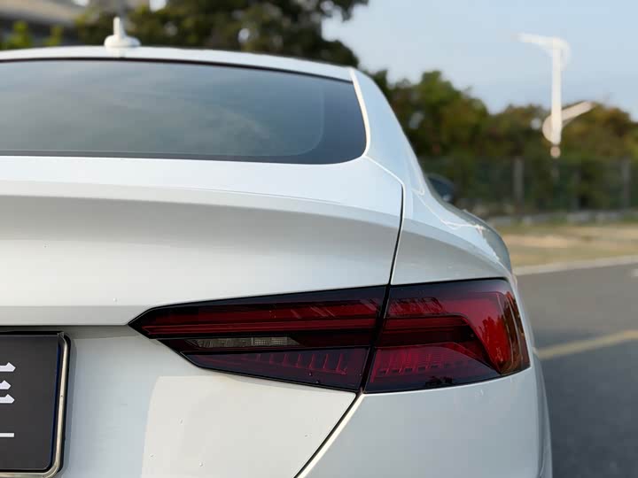 Audi A5 2017 Sportback 40 TFSI — фото 9