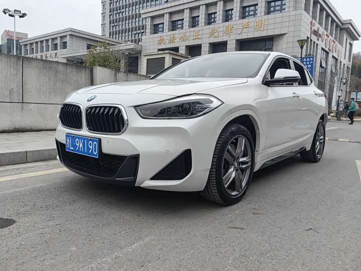 BMW X2 2022 s Drive 25i M — фото 1