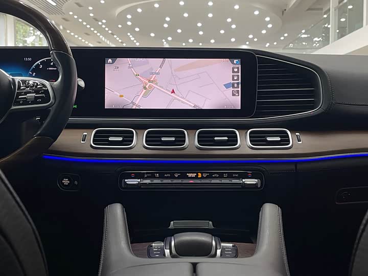 Mercedes-Benz GLS 2022 GLS 450 4 MATIC Luxury — фото 25