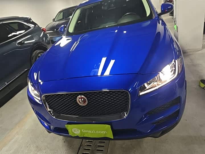 Jaguar F-PACE 2018 2.0 T 4 WD — фото 3