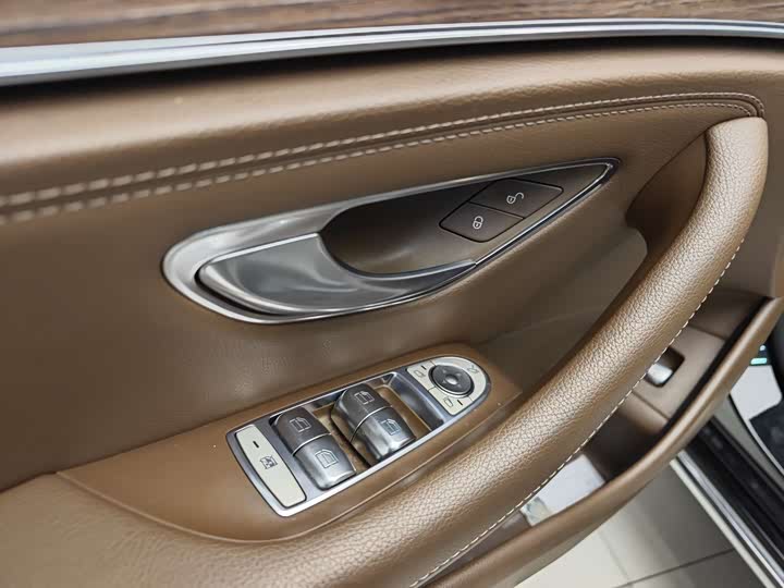 Mercedes-Benz E-Class 2021 E 300 L — фото 10