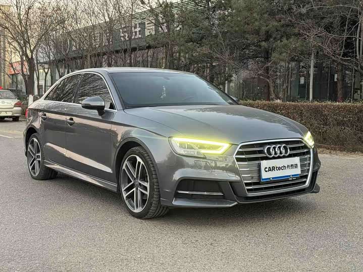Audi A3 2020 Limousine 35 TFSI V — фото 3