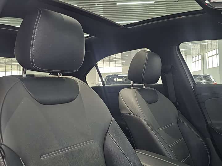 Mercedes-Benz A-Class 2023 AMG A 35 L 4 MATIC — фото 13