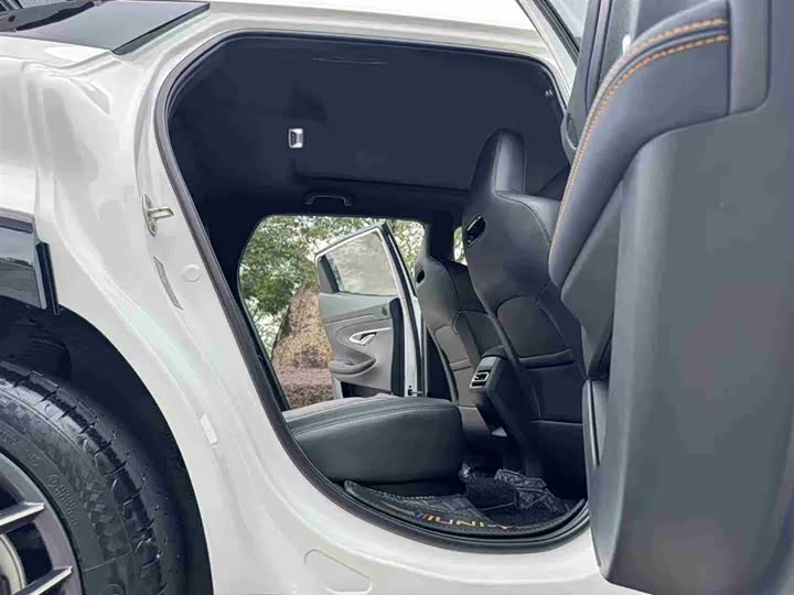 Changan UNI-T 2022 1.5 T Premium — фото 10
