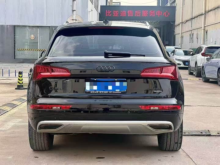 Audi Q5L 2018 40 TFSI V — фото 5
