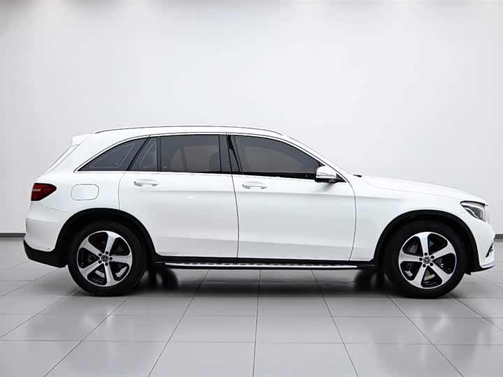 Mercedes-Benz GLC 2019 GLC 260 L 4 MATIC Luxury — фото 6