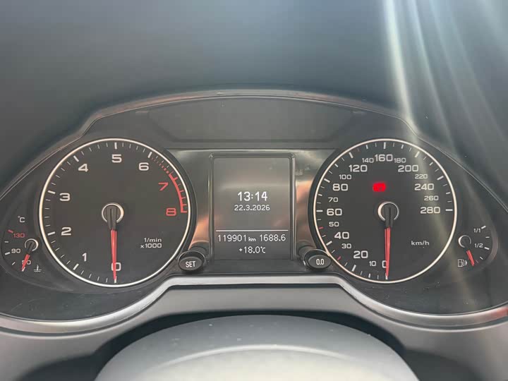 Audi Q5 2017 Plus 40 TFSI — фото 5