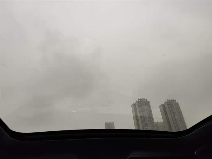 Changan UNI-V 2022 1.5 T Premium — фото 8