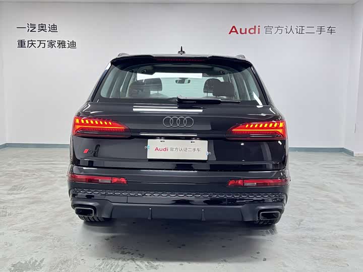 Audi Q7 2024 45 TFSI quattro S line — фото 4