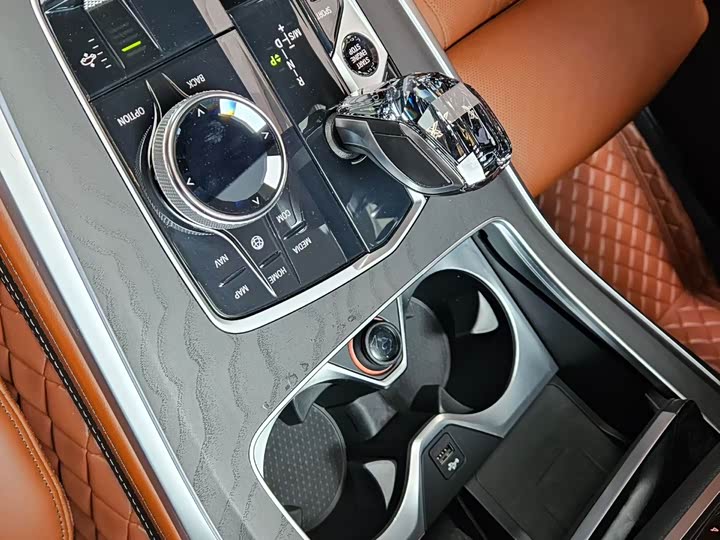 BMW X7 2020 x Drive 40i M — фото 5