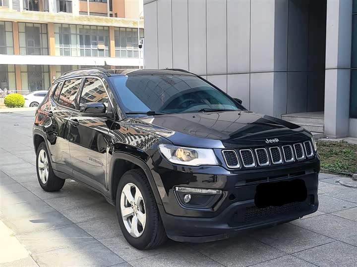 Jeep Compass — фото 3