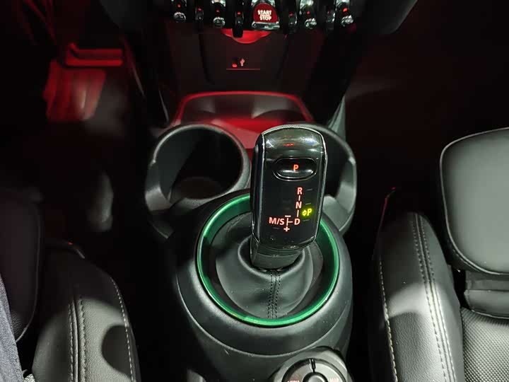 MINI Hatch — фото 14