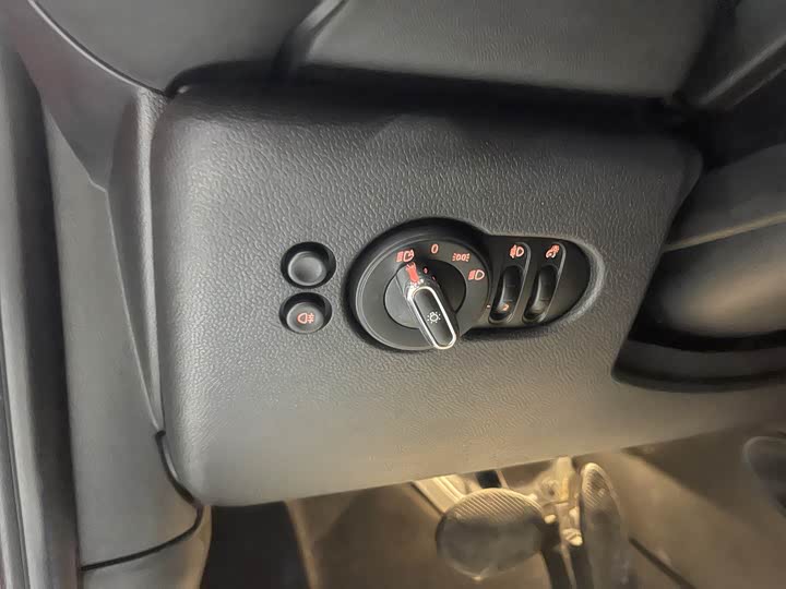 MINI Hatch — фото 12