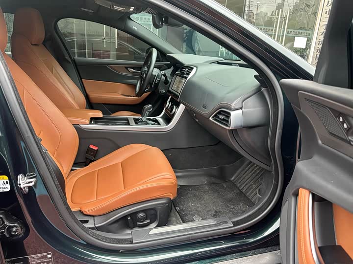 Jaguar XEL 2021 2.0 T 250 PS R-DYNAMIC S — фото 14