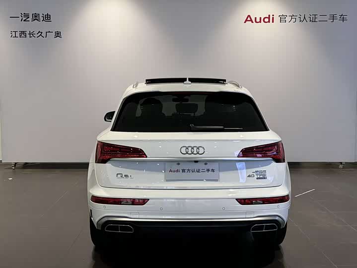 Audi Q5L 2022 40 T — фото 5