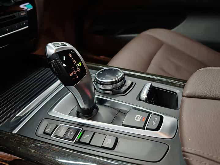 BMW X5 2013 x Drive 35i MSport — фото 25