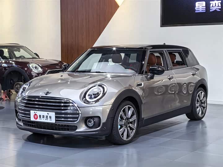 MINI Clubman — фото 1