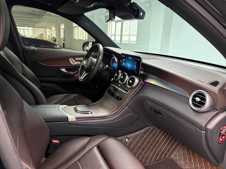 Mercedes-Benz GLC 2021 GLC 300 L 4 MATIC — фото 13