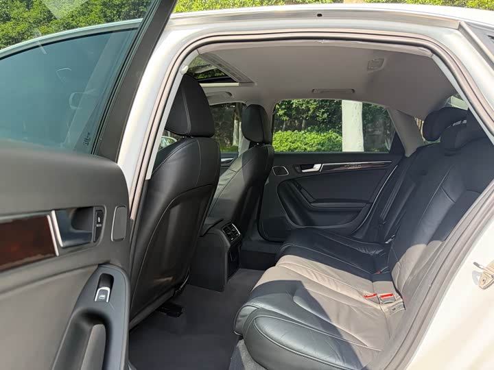 Audi A4L 2016 35 TFSI S line Comfort — фото 8