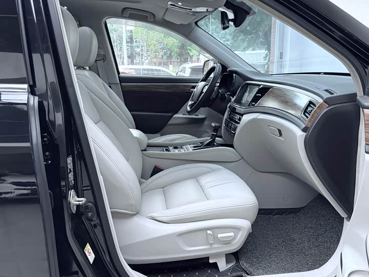 Trumpchi GS8 2017 320 T 2 WD ( ) — фото 10