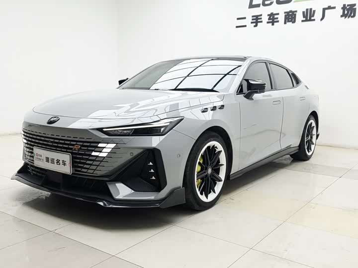Changan UNI-V 2022 1.5 T — фото 1