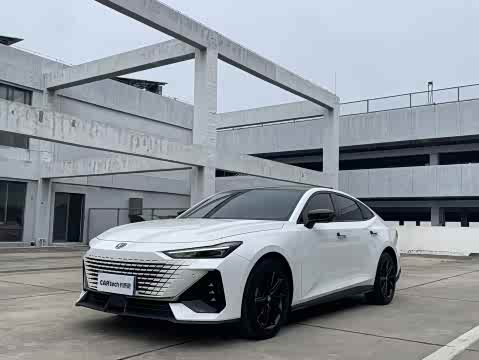Changan UNI-V 2022 1.5 T Premium — фото 11