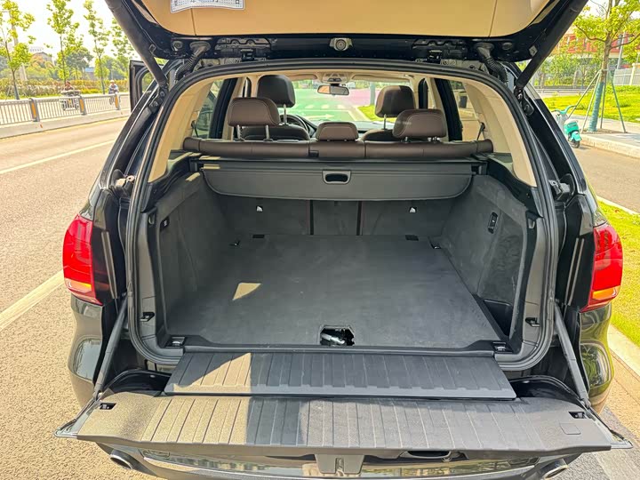 BMW X5 xDrive28i — фото 13