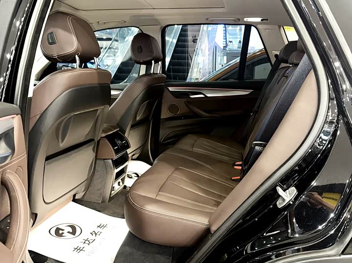 BMW X5 2017 x Drive 35i Leading — фото 6