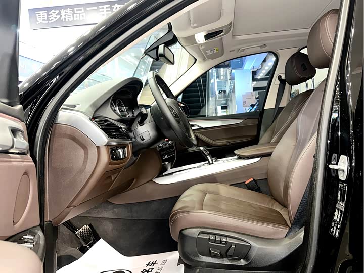 BMW X5 2017 x Drive 35i Leading — фото 8