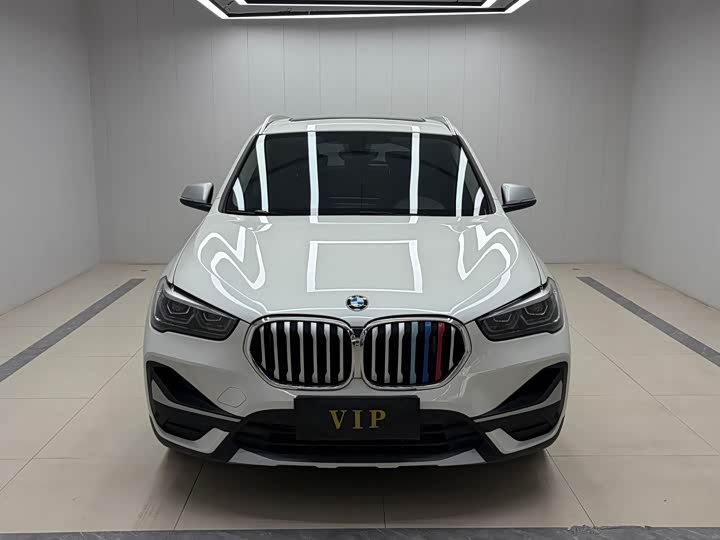 BMW X1 sDrive20Li премиум — фото 2