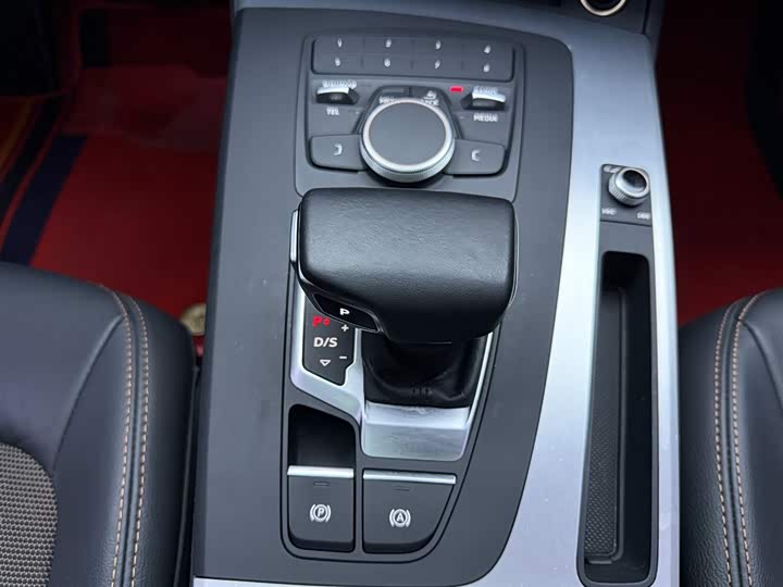 Audi Q5L 2020 40 TFSI — фото 20