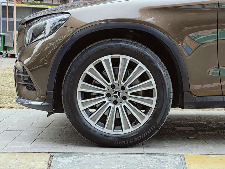 Mercedes-Benz GLC 2017 GLC 260 4 MATIC — фото 7