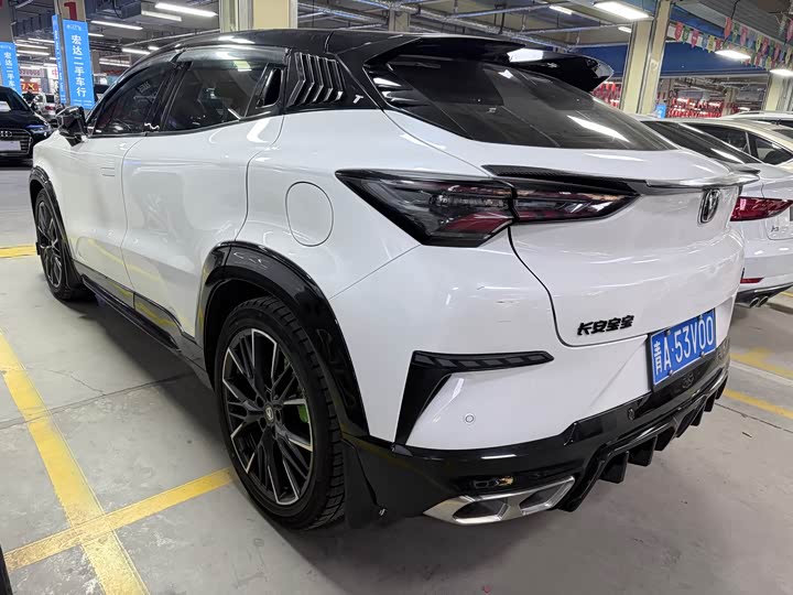Changan UNI-T 2023 1.5 T Premium — фото 17