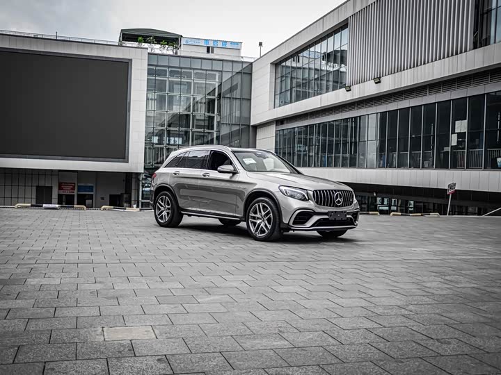 Mercedes-Benz GLC 2018 AMG GLC 63 4 MATIC+ — фото 2