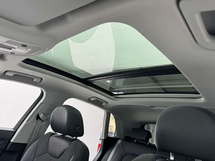 Audi Q3 2023 35 TFSI (1.4 T) — фото 14