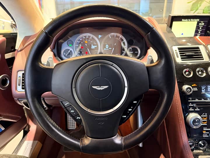 Aston Martin Rapide 2013 6.0 L S — фото 16