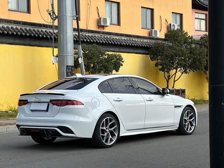 Jaguar XEL 2021 2.0 T 200 PS R-DYNAMIC — фото 28