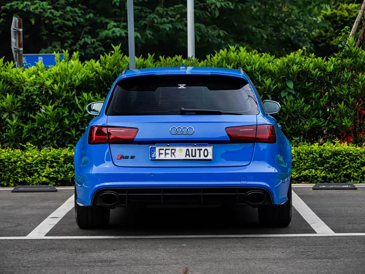 Audi RS6 2018 RS 6 4.0 T Avant — фото 45