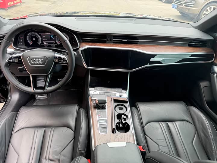 Audi A6L 40 TFSI люкс-динамик — фото 6