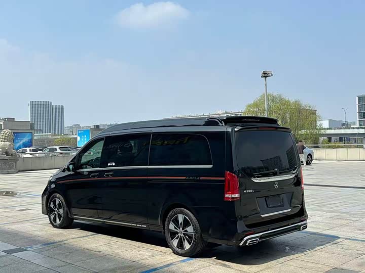 Mercedes-Benz V-Class 2021 V 260 L — фото 4