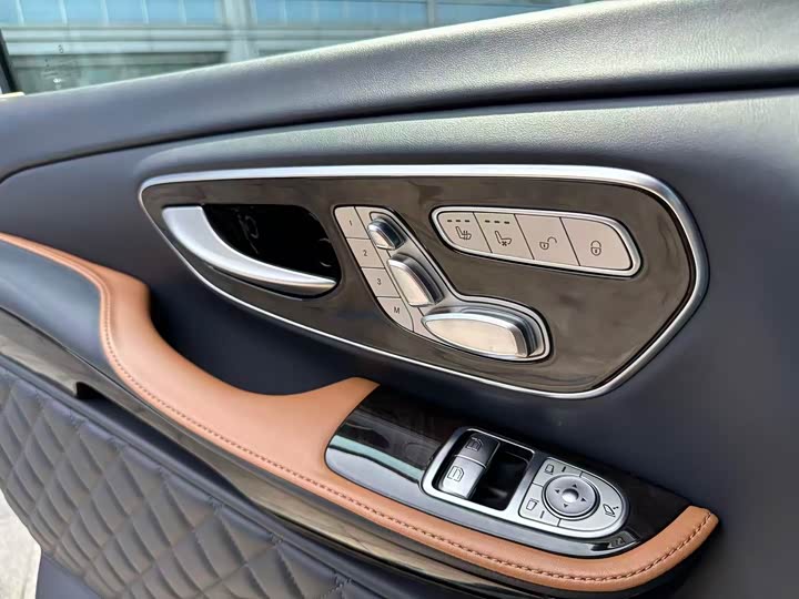 Mercedes-Benz V-Class 2021 V 260 L — фото 17
