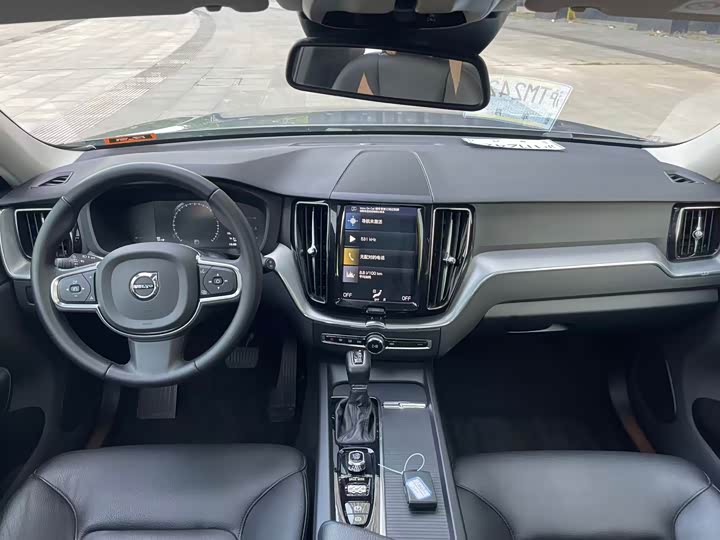 Volvo XC60 2020 T 5 4 WD — фото 11