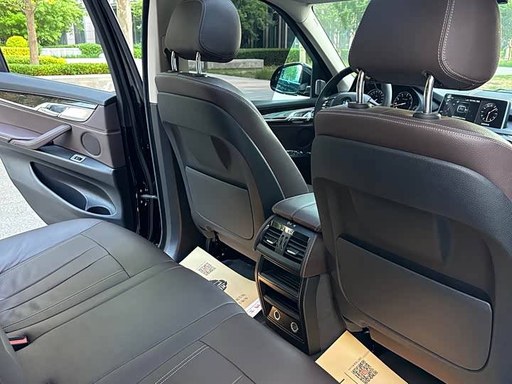 BMW X5 2017 x Drive 35i — фото 12
