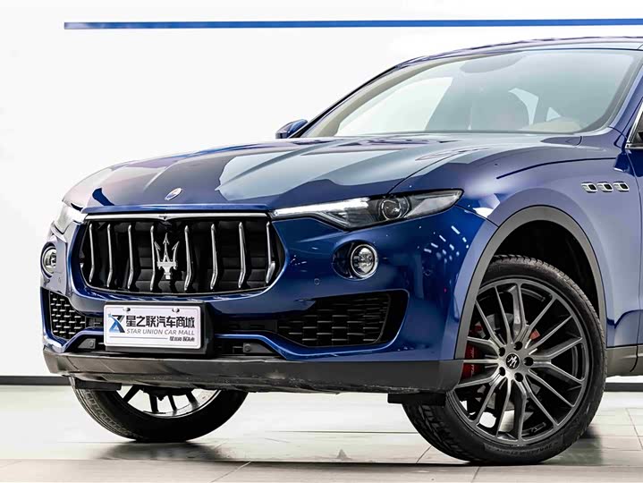 Maserati Levante 2021 3.0 T — фото 2