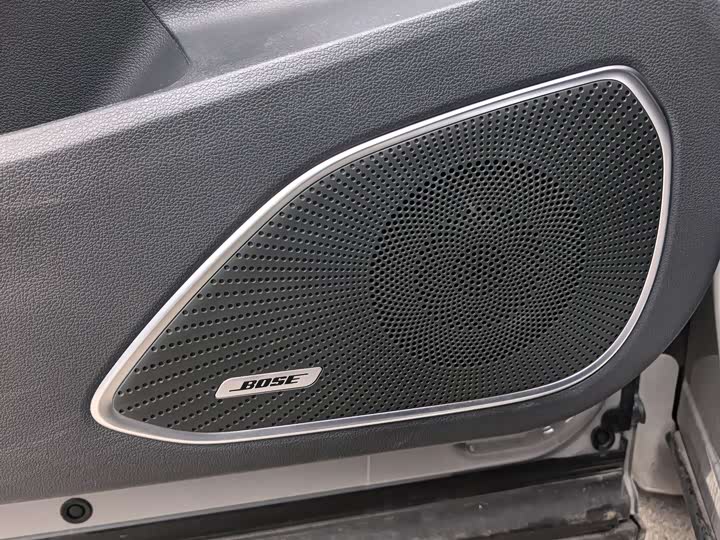 Hongqi HS5 2023 2.0 T Pro — фото 15