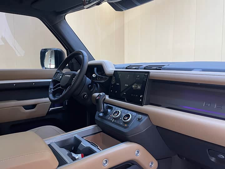Land Rover Defender — фото 12