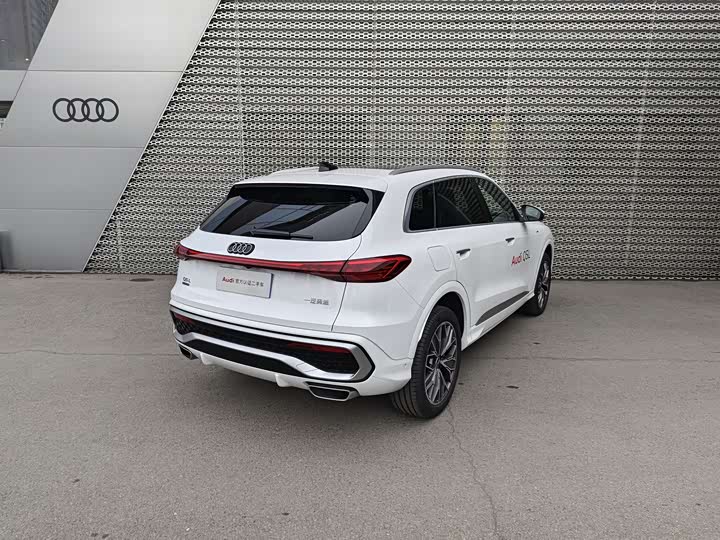 Audi Q5L 2026 2.0 T — фото 5
